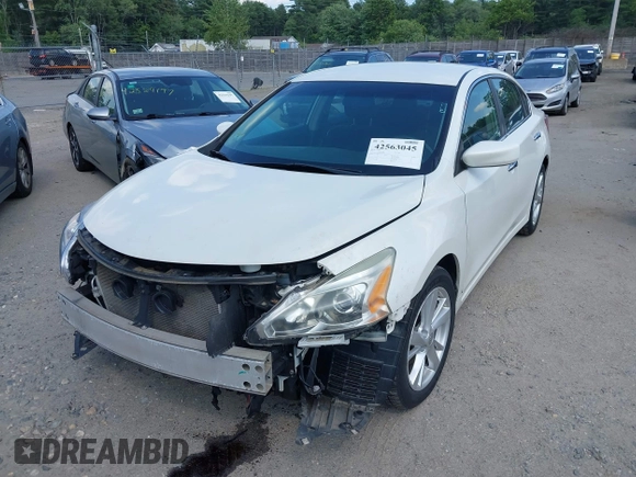 2013 Nissan Altima SV with VIN 1N4AL3APXDN420162, listed as a IAAI auction lot 42563045 with 80,750 mi miles and . Bid and sale history available at DreamBid. Image 2.