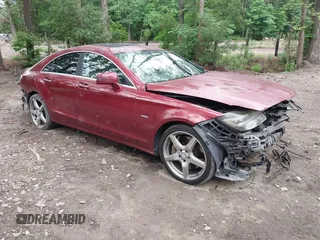 2012 Mercedes-Benz CLS 550 z VIN WDDLJ7DB5CA039671, wystawiony jako IAAI lot #42437276 z przebiegiem 142 796 mil mil oraz . Historia ofert i sprzedaży dostępna na DreamBid. Obrazek 1.