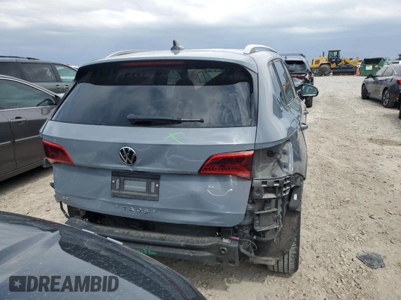 2022 Volkswagen Taos SE с VIN 3VVLX7B23NM062627, выставлен на аукционе Copart как лот 55554365 с пробегом 18 409 миль миль и Списание • Salvage title. История ставок и продаж доступна на DreamBid. Изображение 6.
