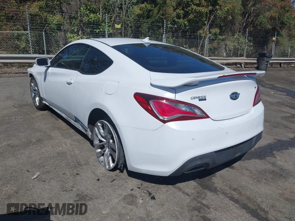2016 Hyundai Genesis Coupe R-Spec with VIN KMHHU6KJ7GU132025, listed as a IAAI auction lot 41848778 with 63,562 mi miles and . Bid and sale history available at DreamBid. Image 3.