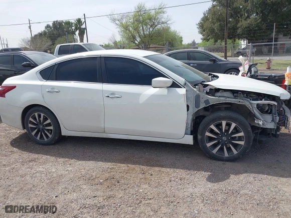 2018 Nissan Altima 2.5 SR with VIN 1N4AL3AP1JC283393, listed as a IAAI auction lot 41701104 with 142,917 mi miles. Bid and sale history available at carsss.com. Image 14.