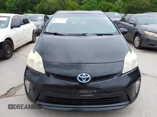 2013 Toyota Prius One with VIN JTDKN3DU3D5688397, listed as a IAAI auction lot 42140613 with 187,679 mi miles. Bid and sale history available at carsss.com. Image 12.