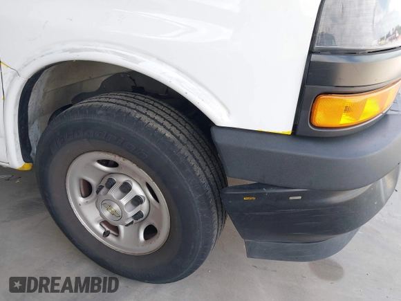 2021 Chevrolet Express Cargo with VIN 1GCWGAFP1M1234342, listed as a IAAI auction lot 42112125 with 118,410 mi miles and . Bid and sale history available at DreamBid. Image 21.