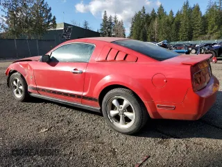 2008 Ford Mustang Deluxe z VIN 1ZVHT80NX85126043, wystawiony jako Copart lot #47953715 z przebiegiem 213 529 mil mil oraz Szkoda całkowita • Salvage title. Historia ofert i sprzedaży dostępna na DreamBid. Obrazek 2.
