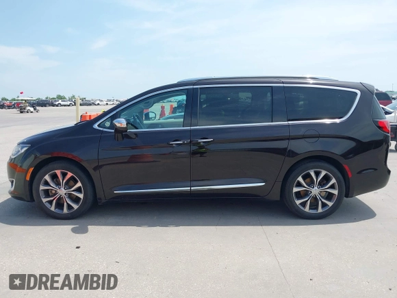 2017 Chrysler Pacifica Limited with VIN 2C4RC1GG8HR583927, listed as a IAAI auction lot 42062739 with 159,234 mi miles and . Bid and sale history available at DreamBid. Image 14.