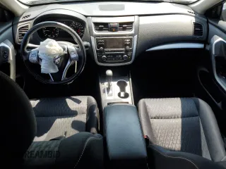 2017 Nissan Altima SV with VIN 1N4AL3APXHC206810, listed as a Copart auction lot 59821835 with 87,577 mi miles and Salvage title. Bid and sale history available at DreamBid. Image 8.