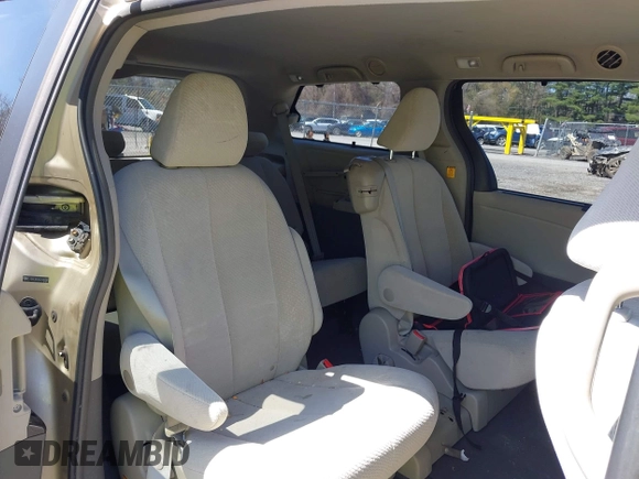 2012 Toyota Sienna LE AAS with VIN 5TDKK3DC9CS184090, listed as a IAAI auction lot 42123891 with 162,065 mi miles. Bid and sale history available at carsss.com. Image 8.