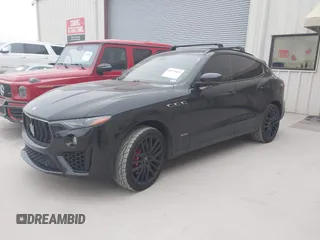2019 Maserati Levante S z VIN ZN661YUS0KX335883, wystawiony jako IAAI lot #41575823 z przebiegiem 71 080 mil mil oraz . Historia ofert i sprzedaży dostępna na DreamBid. Obrazek 17.