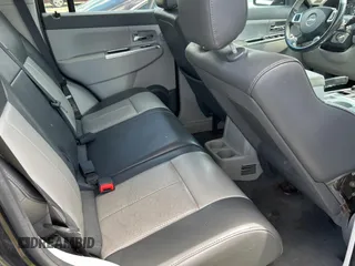 2008 Jeep Liberty Limited with VIN 1J8GN58K58W165434, listed as a Copart auction lot 61976925 with 131,536 mi miles and Clean title. Bid and sale history available at DreamBid. Image 6.