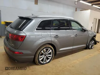 2017 Audi Q7 Premium Plus with VIN WA1LAAF77HD023620, listed as a Copart auction lot 46779325 with 124,722 mi miles and Salvage Title. Bid and sale history available at DreamBid. Image 3.