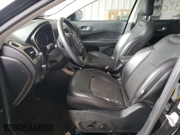 2019 Jeep Compass Latitude z VIN 3C4NJDBB0KT656083, wystawiony jako Copart lot #65790644 z przebiegiem Nie podano mil oraz Nie do naprawy • Non repairable. Historia ofert i sprzedaży dostępna na DreamBid. Obrazek 7.