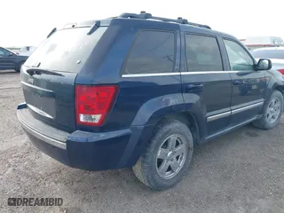 2006 Jeep Grand Cherokee Limited with VIN 1J4HS58N46C117401, listed as a IAAI auction lot 42041767 with 174,163 mi miles. Bid and sale history available at carsss.com. Image 4.