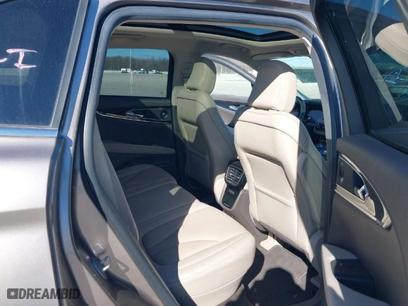 2021 Lincoln Nautilus Reserve with VIN 2LMPJ6K96MBL00799, listed as a IAAI auction lot 41727332 with 25,042 mi miles. Bid and sale history available at carsss.com. Image 8.