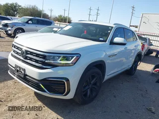 2021 Volkswagen Atlas SE with VIN 1V2PE2CA4MC203850, listed as a IAAI auction lot 41634034 with 56,336 mi miles and . Bid and sale history available at DreamBid. Image 19.