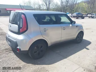 2014 Kia Soul with VIN KNDJN2A20E7738784, listed as a IAAI auction lot 42102980 with 139,242 mi miles. Bid and sale history available at carsss.com. Image 4.