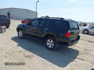 2007 Toyota 4Runner SR5 with VIN JTEZU14R978069108, listed as a IAAI auction lot 42080550 with 188,589 mi miles. Bid and sale history available at carsss.com. Image 3.