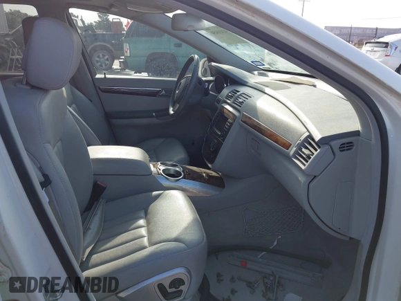 2006 Mercedes-Benz R 5.0L with VIN 4JGCB75EX6A030139, listed as a IAAI auction lot 42410450 with 86,718 mi miles and . Bid and sale history available at DreamBid. Image 5.