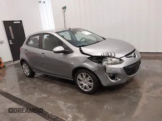 2014 Mazda 2 Sport with VIN JM1DE1KY3E0174566, listed as a IAAI auction lot 41973075 with 126,772 mi miles. Bid and sale history available at carsss.com. Image 1.