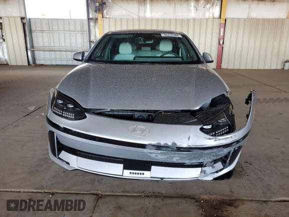 2023 Hyundai Ioniq 6 SEL z VIN KMHM34AA8PA053102, wystawiony jako Copart lot #66253384 z przebiegiem 10 485 mil mil oraz Szkoda całkowita • Salvage title. Historia ofert i sprzedaży dostępna na DreamBid. Obrazek 5.
