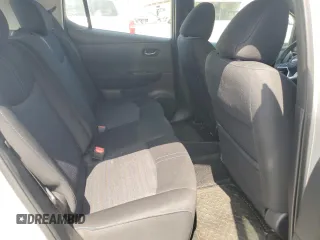 2018 Nissan LEAF SV z VIN 1N4AZ1CP2JC309113, wystawiony jako Copart lot #59573505 z przebiegiem 66 814 mil mil oraz Czysty tytuł • Clean title. Historia ofert i sprzedaży dostępna na DreamBid. Obrazek 10.