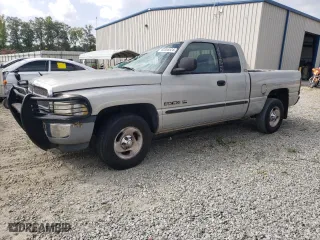 2000 Dodge Ram 1500 with VIN 3B7HC13Z1YG138356, listed as a Copart auction lot 68306524 with 171,481 mi miles and Salvage Title. Bid and sale history available at carsss.com. Image 1.