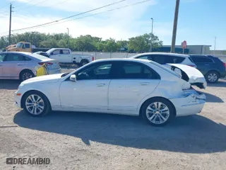 2013 Mercedes-Benz C-Class C 250 Sport with VIN WDDGF4HB0DR290225, listed as a IAAI auction lot 41864511 with 68,081 mi miles. Bid and sale history available at carsss.com. Image 14.