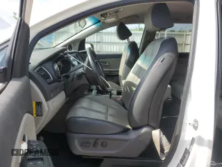 2018 Kia Sedona LX with VIN KNDMB5C12J6386786, listed as a Copart auction lot 52376775 with 140,750 mi miles and Salvage Title. Bid and sale history available at DreamBid. Image 7.