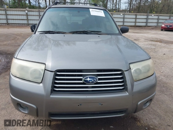 2006 Subaru Forester 2.5 X with VIN JF1SG63696H723272, listed as a IAAI auction lot 41908094 with 220,640 mi miles. Bid and sale history available at carsss.com. Image 6.