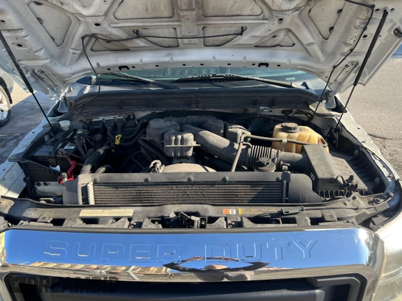 2016 Ford F-250 XL with VIN 1FT7W2A65GEB82741, listed as a Copart auction lot 47646325 with 175,403 mi miles and Clean title. Bid and sale history available at DreamBid. Image 7.