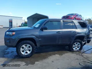 2017 Toyota 4Runner SR5 with VIN JTEBU5JR6H5424820, listed as a IAAI auction lot 41870164 with 119,857 mi miles. Bid and sale history available at carsss.com. Image 14.