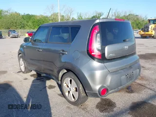 2014 Kia Soul with VIN KNDJN2A22E7059180, listed as a IAAI auction lot 41984560 with 157,057 mi miles. Bid and sale history available at carsss.com. Image 3.
