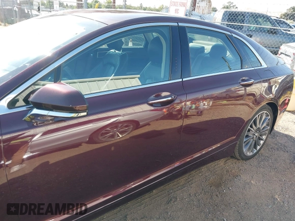 2013 Lincoln MKZ Hybrid with VIN 3LN6L2LU1DR805874, listed as a IAAI auction lot 42550301 with 79,379 mi miles and . Bid and sale history available at DreamBid. Image 14.