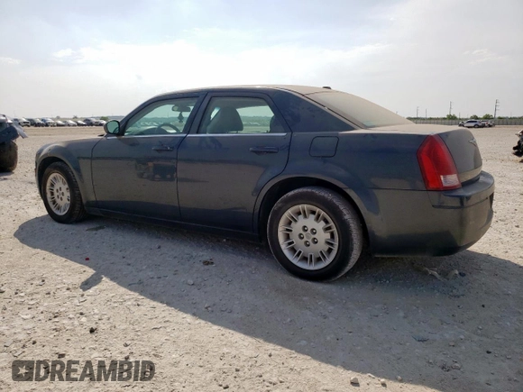2007 Chrysler 300 z VIN 2C3KA43R37H849119, wystawiony jako Copart lot #57947435 z przebiegiem 164 045 mil mil oraz Czysty tytuł • Clean title. Historia ofert i sprzedaży dostępna na DreamBid. Obrazek 2.