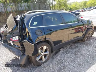 2019 Jeep Cherokee High Altitude with VIN 1C4PJMDXXKD437414, listed as a IAAI auction lot 42571769 with Not provided miles and . Bid and sale history available at DreamBid. Image 4.