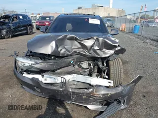 2015 BMW 3 Series 320i xDrive с VIN WBA3C3G50FNT50924, выставлен на аукционе IAAI как лот 42084473 с пробегом Не указан миль и . История ставок и продаж доступна на DreamBid. Изображение 6.