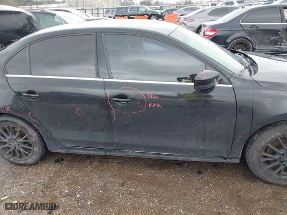 2017 Volkswagen Jetta 1.4T S with VIN 3VW167AJ0HM336692, listed as a IAAI auction lot 41458319 with 102,586 mi miles. Bid and sale history available at carsss.com. Image 14.
