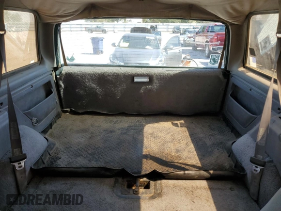 1996 Ford Bronco XL with VIN 1FMEU15N4TLB84331, listed as a Copart auction lot 55642465 with 204,915 mi miles and Clean Title. Bid and sale history available at carsss.com. Image 10.