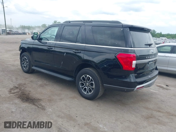 2024 Ford Expedition XLT с VIN 1FMJU1J86REA25838, выставлен на аукционе IAAI как лот 42135267 с пробегом 45 145 миль миль и . История ставок и продаж доступна на DreamBid. Изображение 3.