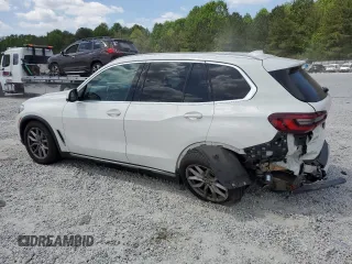 2021 BMW X5 xDrive40i z VIN 5UXCR6C07M9H21128, wystawiony jako Copart lot #54084915 z przebiegiem 26 966 mil mil oraz Szkody całkowita. Historia ofert i sprzedaży dostępna na DreamBid. Obrazek 2.