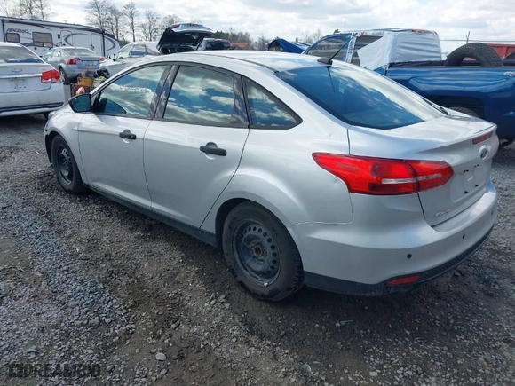 2016 Ford Focus S with VIN 1FADP3E2XGL311099, listed as a IAAI auction lot 41855282 with 196,444 mi miles. Bid and sale history available at carsss.com. Image 3.