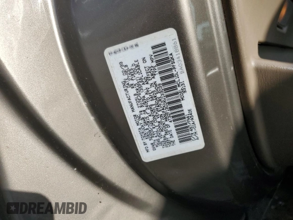1999 Toyota Sienna LE with VIN 4T3ZF13C0XU133039, listed as a Copart auction lot 51162645 with 182,318 mi miles and Salvage Title. Bid and sale history available at carsss.com. Image 13.