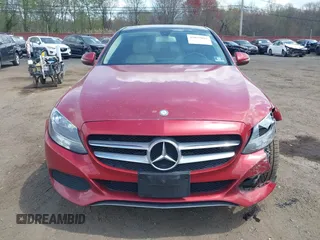 2017 Mercedes-Benz C 300 z VIN 55SWF4KB7HU231035, wystawiony jako IAAI lot #42057097 z przebiegiem 58 123 mil mil oraz . Historia ofert i sprzedaży dostępna na DreamBid. Obrazek 12.