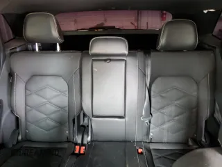 2024 Volkswagen Atlas SE z VIN 1V2JE2CA6RC225765, wystawiony jako Copart lot #51457225 z przebiegiem 16 604 mil mil oraz Szkoda całkowita • Salvage title. Historia ofert i sprzedaży dostępna na DreamBid. Obrazek 10.