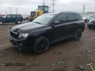 2014 Jeep Compass Altitude with VIN 1C4NJCBA5ED764002, listed as a Copart auction lot 50450143 with 0 mi miles and Salvage Title. Bid and sale history available at carsss.com. Image 1.