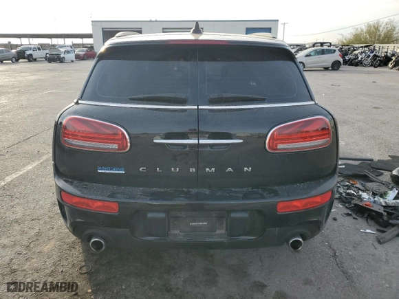 2020 MINI Clubman Cooper S with VIN WMWXJ1C03L2L67526, listed as a Copart auction lot 83370454 with 32,927 mi miles and Salvage Title. Bid and sale history available at carsss.com. Image 6.