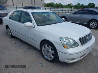 2001 Lexus LS 430 z VIN JTHBN30F010046329, wystawiony jako IAAI lot #42410157 z przebiegiem 226 172 mil mil oraz . Historia ofert i sprzedaży dostępna na DreamBid. Obrazek 1.