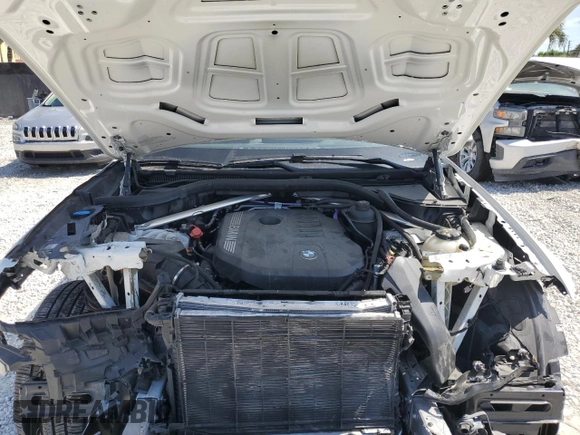 2024 BMW X5 xDrive40i z VIN 5UX23EU04R9T59544, wystawiony jako Copart lot #55708135 z przebiegiem 23 706 mil mil oraz Tytuł czysty. Historia ofert i sprzedaży dostępna na DreamBid. Obrazek 11.