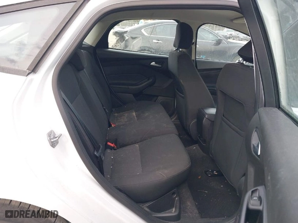 2016 Ford Focus SE with VIN 1FADP3K28GL389904, listed as a IAAI auction lot 41863648 with 93,514 mi miles. Bid and sale history available at carsss.com. Image 8.