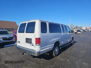 2013 Ford Econoline Passenger XL with VIN 1FBSS3BL2DDA04310, listed as a Copart auction lot 89328785 with 211,391 mi miles and Clean Title. Bid and sale history available at DreamBid. Image 4.