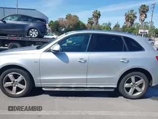2012 Audi Q5 Prestige с VIN WA1WKBFPXCA132647, выставлен на аукционе IAAI как лот 42286583 с пробегом 226 394 миль миль и . История ставок и продаж доступна на DreamBid. Изображение 14.
